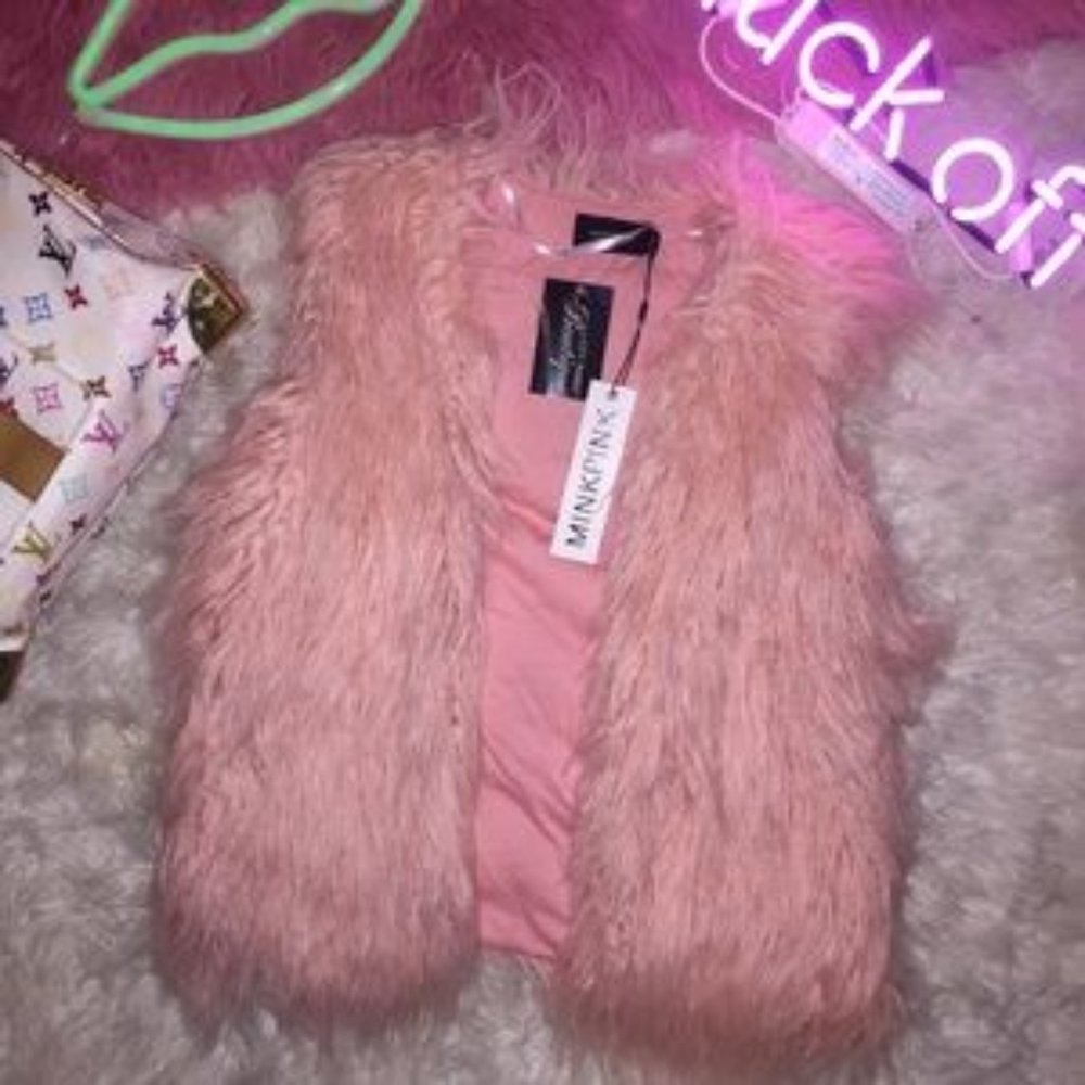 MINKPINK 'Pretty in Pink' cotton candy fur vest - Picture 3 of 5